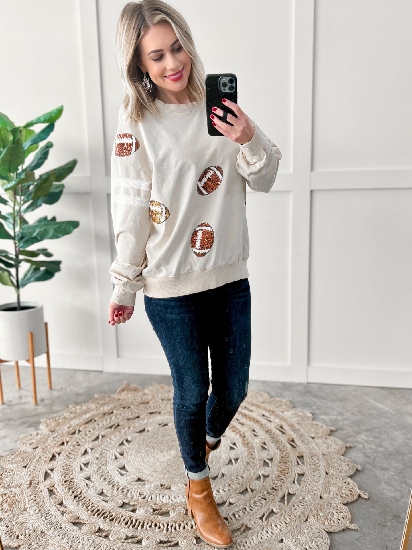 11.10 Pullover Sweatshirt In Football Sequins